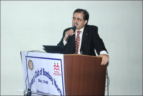 Dr. Sunil M. Keswani speaking on future plans of skin bank.JPG